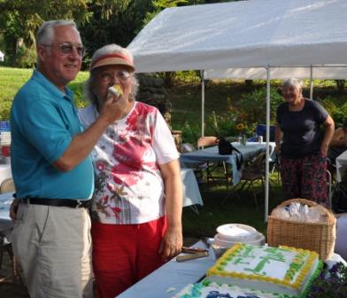 Uncle Fred and Aunt Susie celebrate their 40th Anniversary!