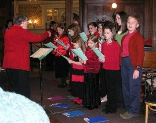 Singing at Sonnenberg Gardens with Joyful Noise Choir