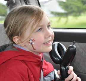 Guess what Bethan did while she waited for Mommy and Thomas.