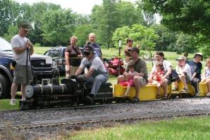 Joe and Jeffery on the far right. Thomas and Mommy ready to go.