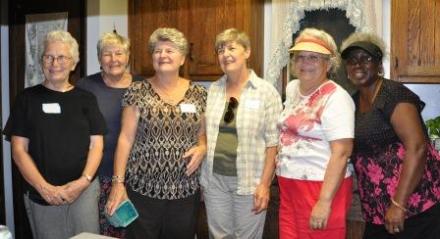 The sisters- Trudy, Heidi, Barbara, Linda, Susie, Daisy (missing Aunt Jackie)