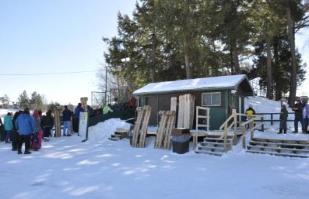 Toboggan rentals and line to the top