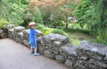 Thomas pointing out the broken stones